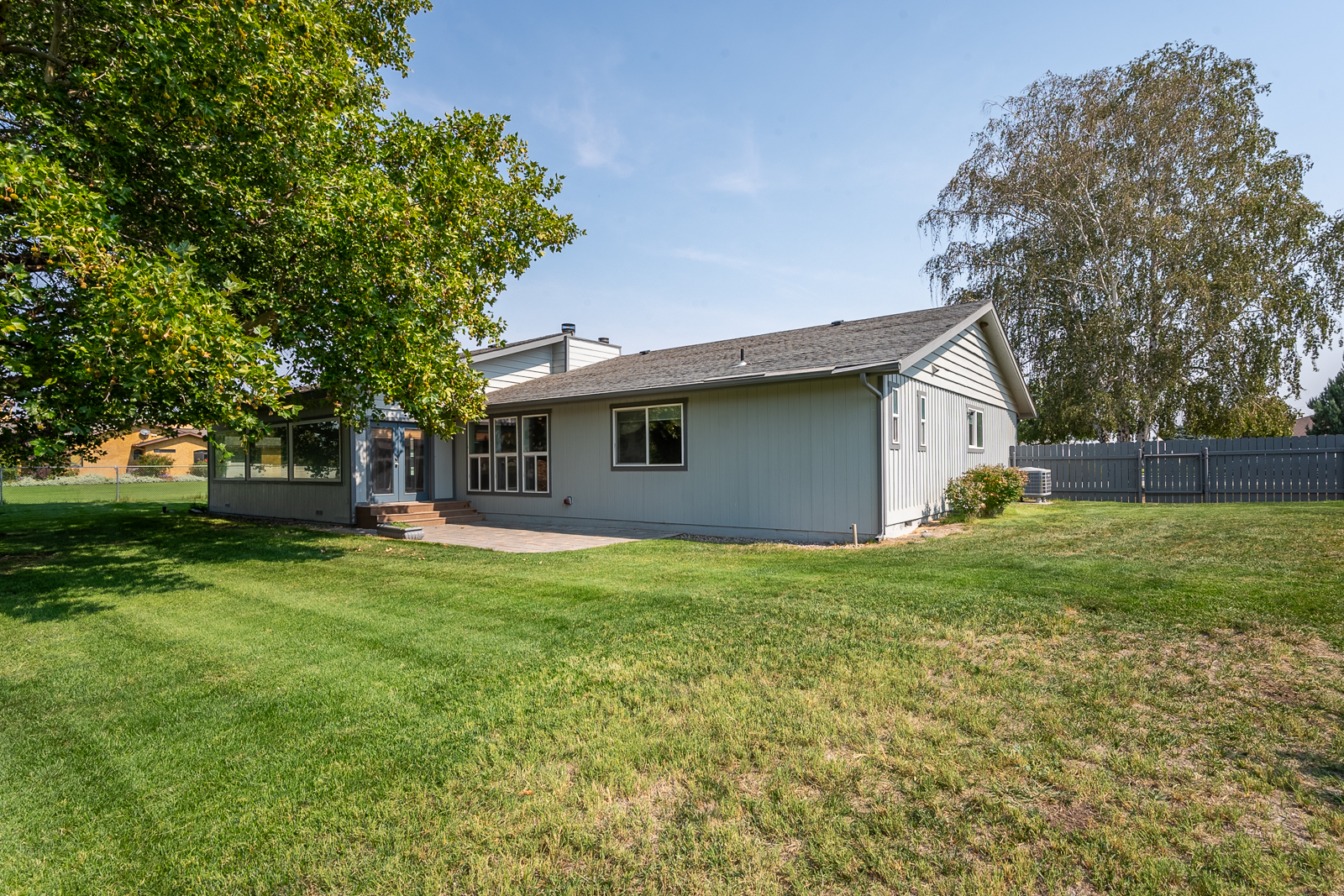 Moses Lake, Washington, 98837, United States, 3 Bedrooms Bedrooms, ,2 BathroomsBathrooms,Residential,For Sale,1915688
