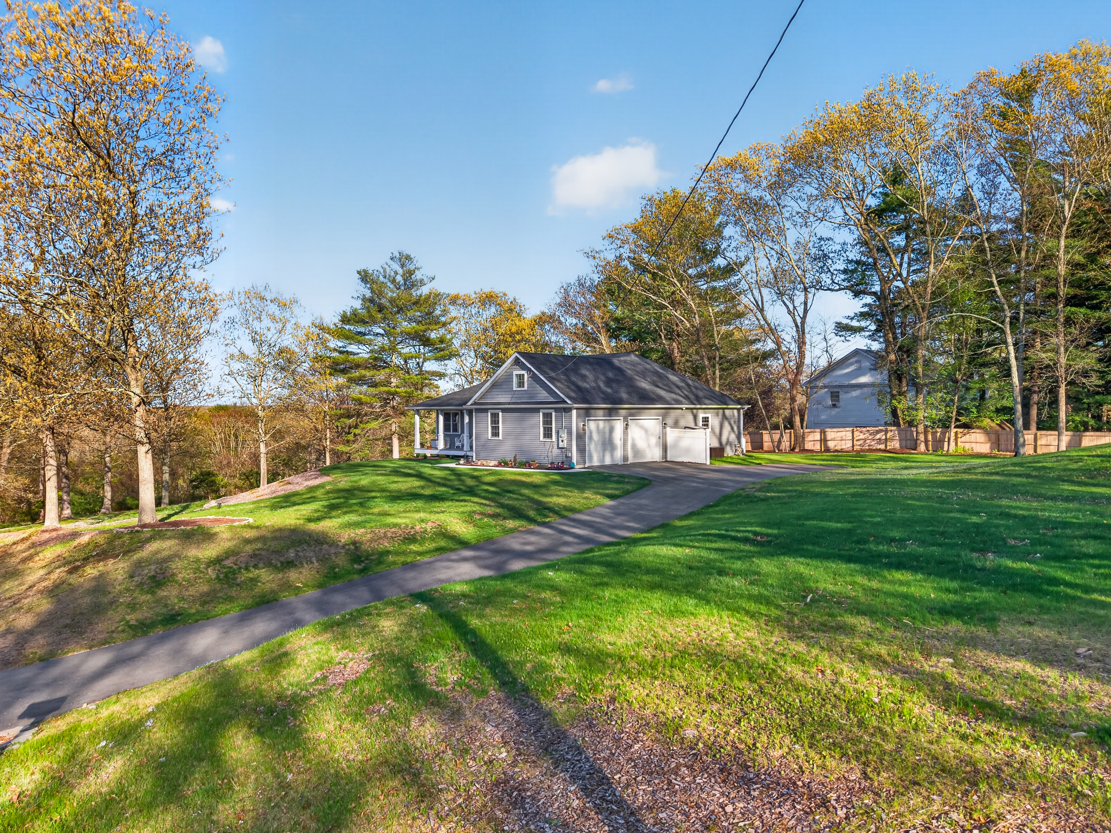  Cozy 3-Bedroom Home in Sprague, CT - 物件實景