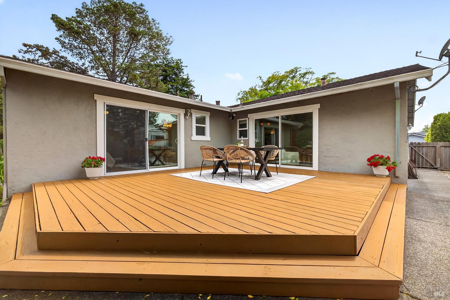 Petaluma, California, 94954, United States, 4 Bedrooms Bedrooms, ,2 BathroomsBathrooms,Residential,For Sale,2048082