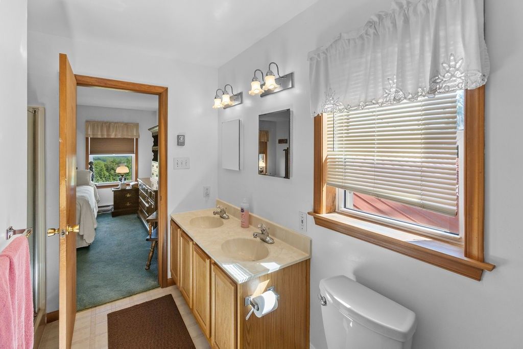 Andes, New York, 13731, United States, 3 Bedrooms Bedrooms, ,2 BathroomsBathrooms,Residential,For Sale,1828498