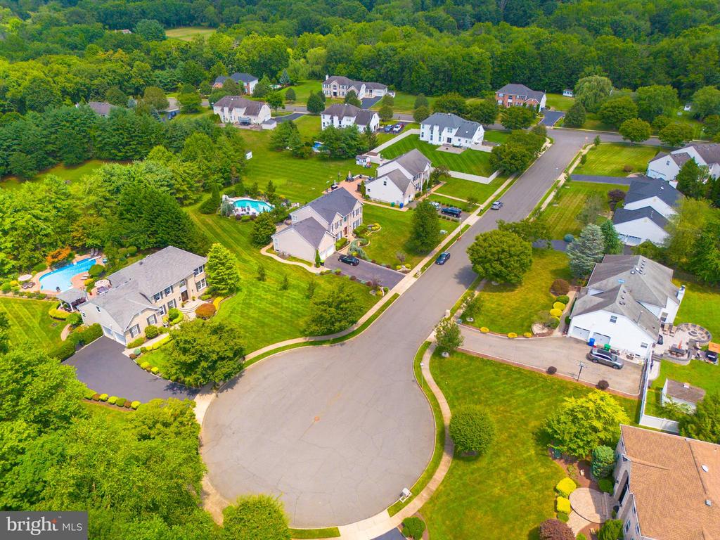Monroe Township, New Jersey, 08831, United States, 5 Bedrooms Bedrooms, ,4 BathroomsBathrooms,Residential,For Sale,1895133