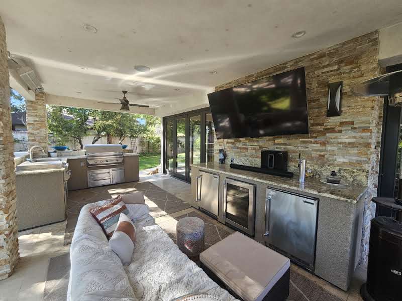 Carlsbad, New Mexico, 88220, United States, 5 Bedrooms Bedrooms, ,5 BathroomsBathrooms,Residential,For Sale,1984272