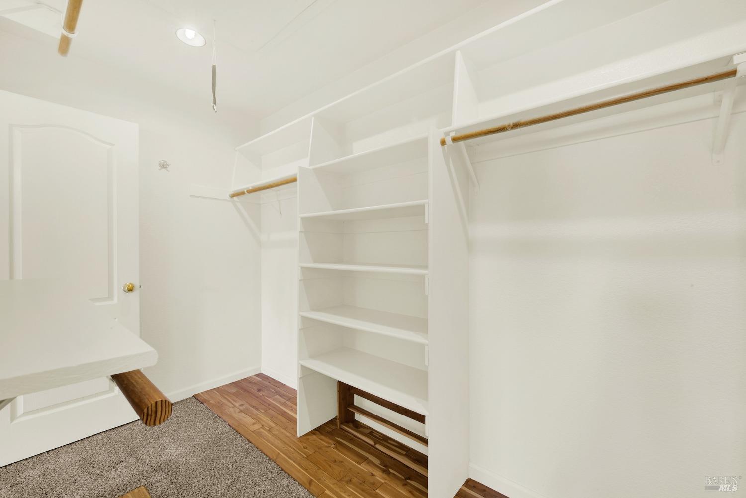 Vacaville, California, 95688, United States, 4 Bedrooms Bedrooms, ,4 BathroomsBathrooms,Residential,For Sale,1991158