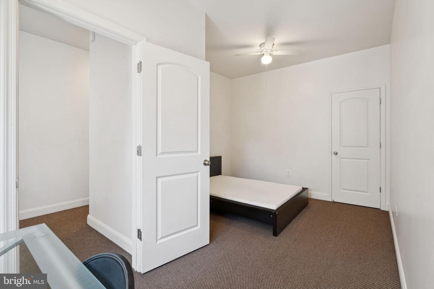 Philadelphia, Pennsylvania, 19133, United States, ,Residential,For Sale,1965543