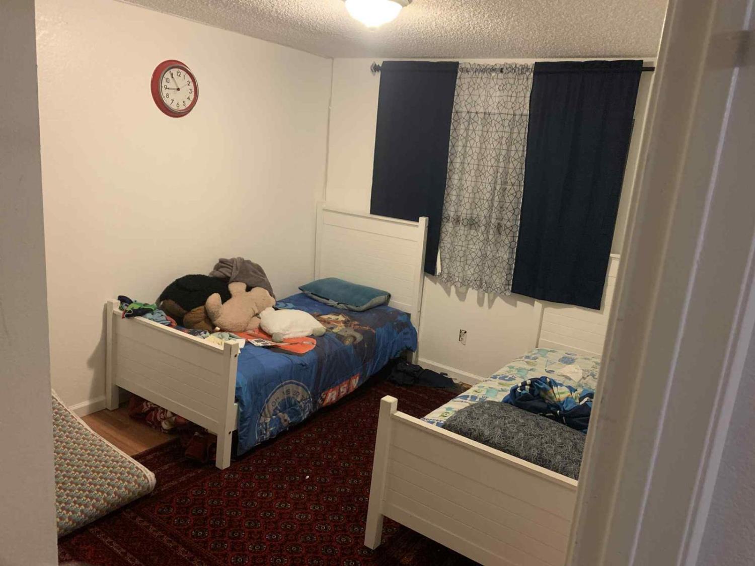 Yuba City, California, 95991-2504, United States, 6 Bedrooms Bedrooms, ,4 BathroomsBathrooms,Residential,For Sale,1920010