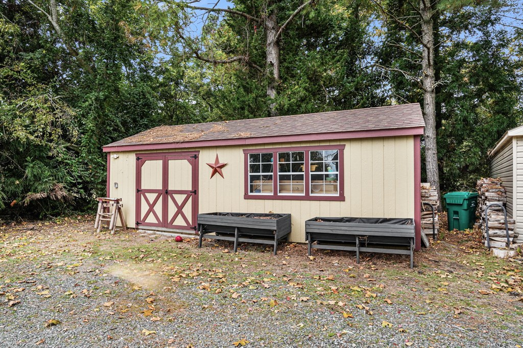 Onancok, Virginia, 23417, United States, 3 Bedrooms Bedrooms, ,3 BathroomsBathrooms,Residential,For Sale,1992886