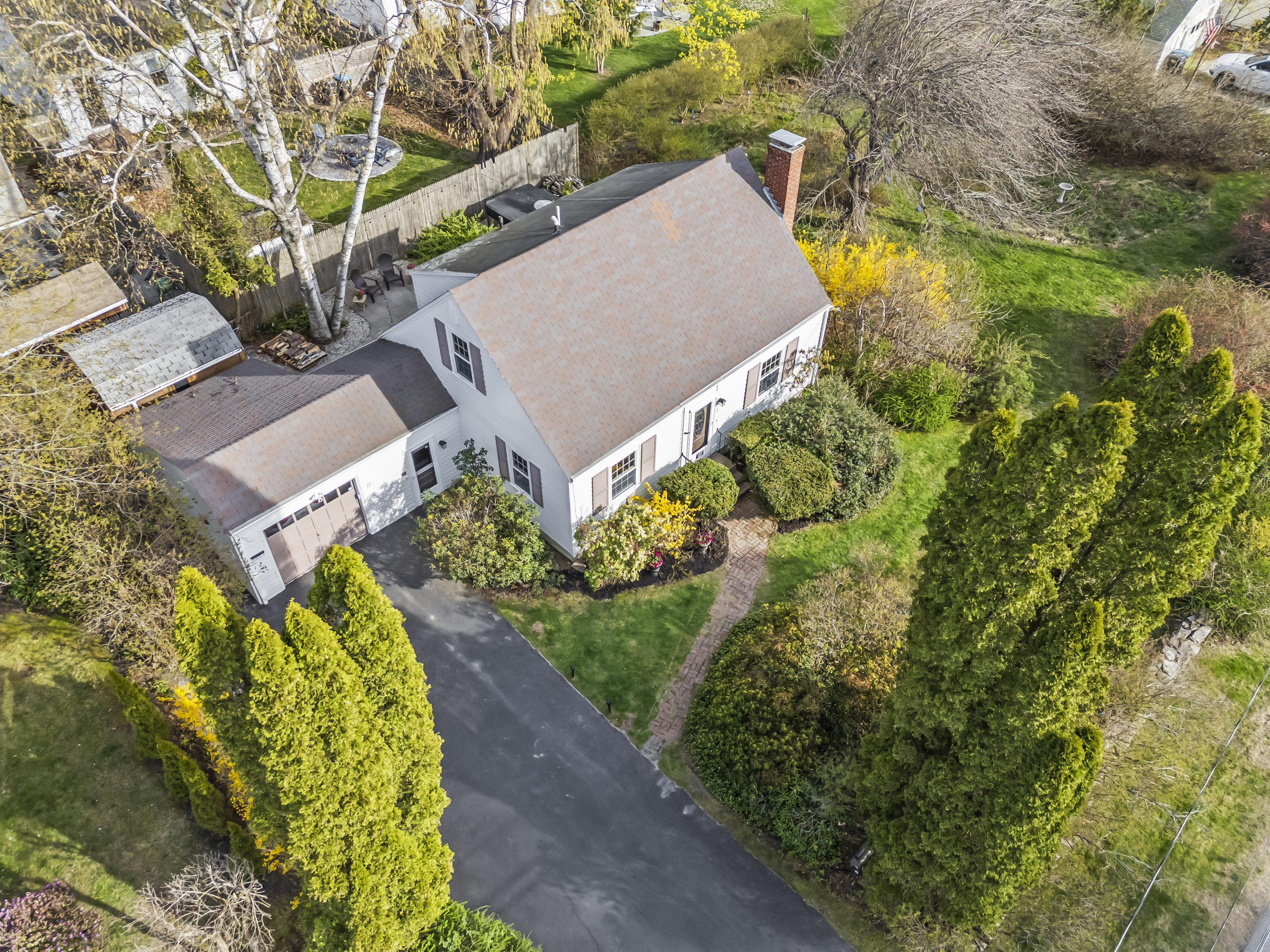 Falmouth, Maine, 04105, United States, 3 Bedrooms Bedrooms, ,2 BathroomsBathrooms,Residential,For Sale,1794593