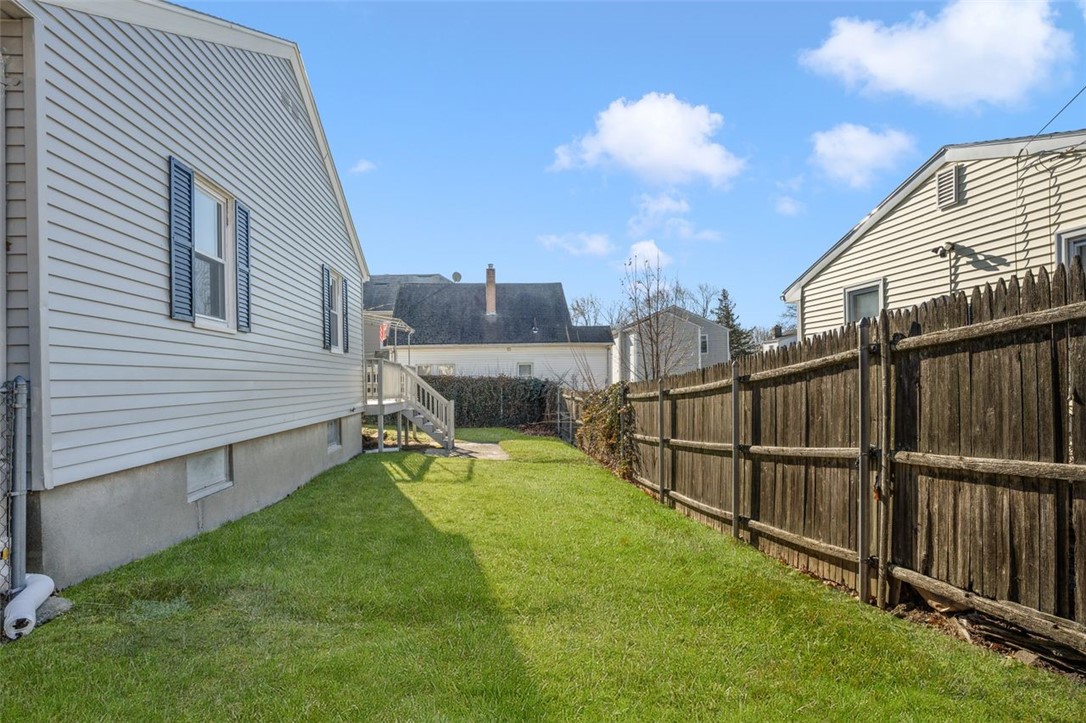 Providence, Rhode Island, 02809, United States, 3 Bedrooms Bedrooms, ,1 BathroomBathrooms,Residential,For Sale,2003236