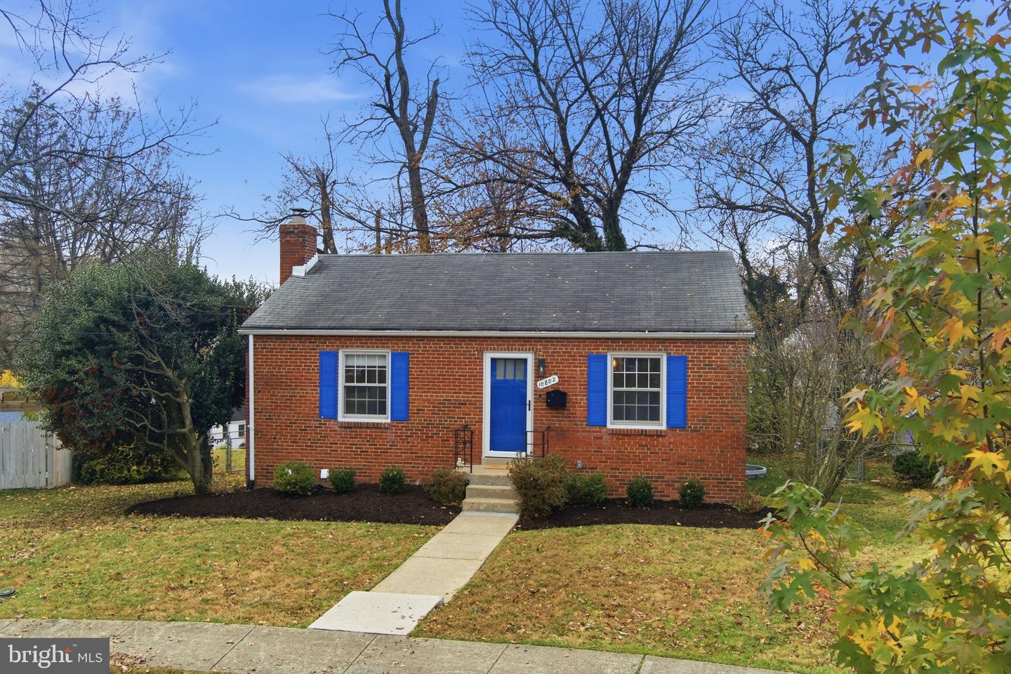 Kensington, Maryland, 20895, United States, 3 Bedrooms Bedrooms, ,2 BathroomsBathrooms,Residential,For Sale,1999038