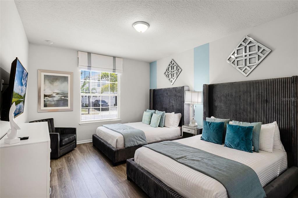 Davenport, Florida, 33897, United States, 10 Bedrooms Bedrooms, ,8 BathroomsBathrooms,Residential,For Sale,1897679