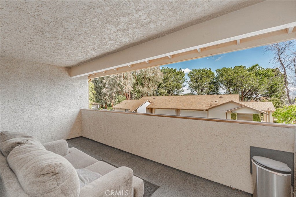 Newhall, California, 91321, United States, 2 Bedrooms Bedrooms, ,2 BathroomsBathrooms,Residential,For Sale,2005883