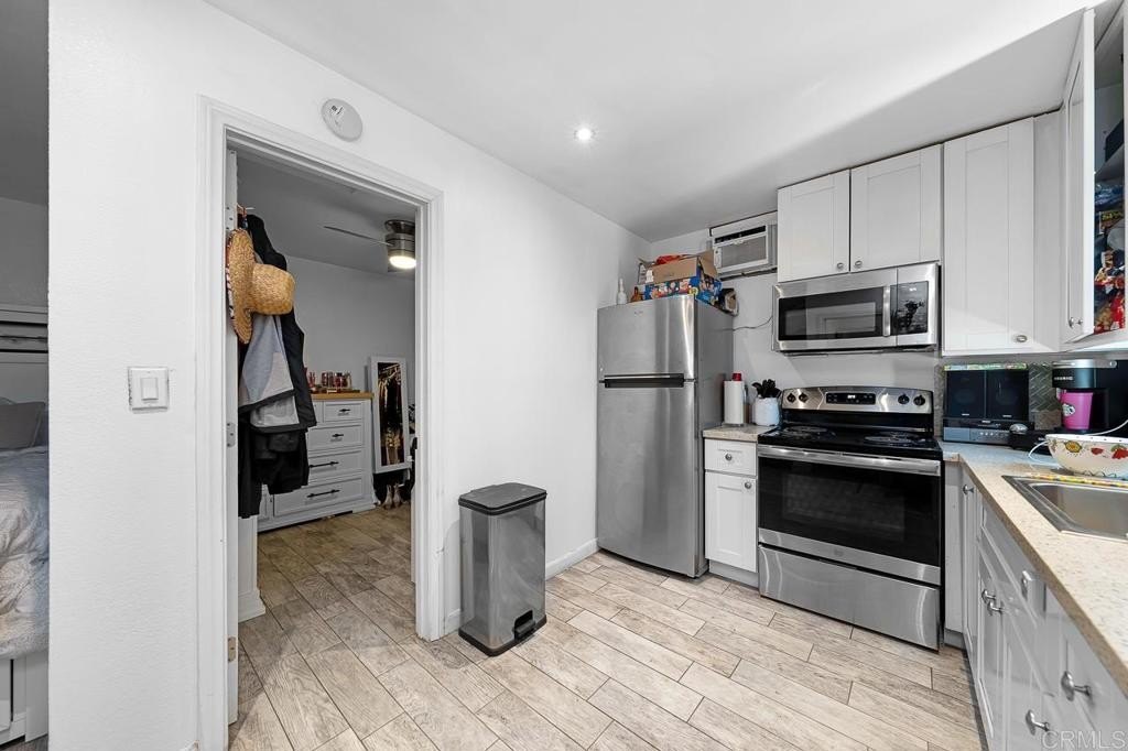 El Cajon, California, 92020, United States, 2 Bedrooms Bedrooms, ,1 BathroomBathrooms,Residential,For Sale,1986327