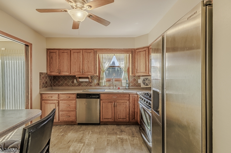 Plainfield City, New Jersey, 07060, United States, 4 Bedrooms Bedrooms, ,2 BathroomsBathrooms,Residential,For Sale,1961525