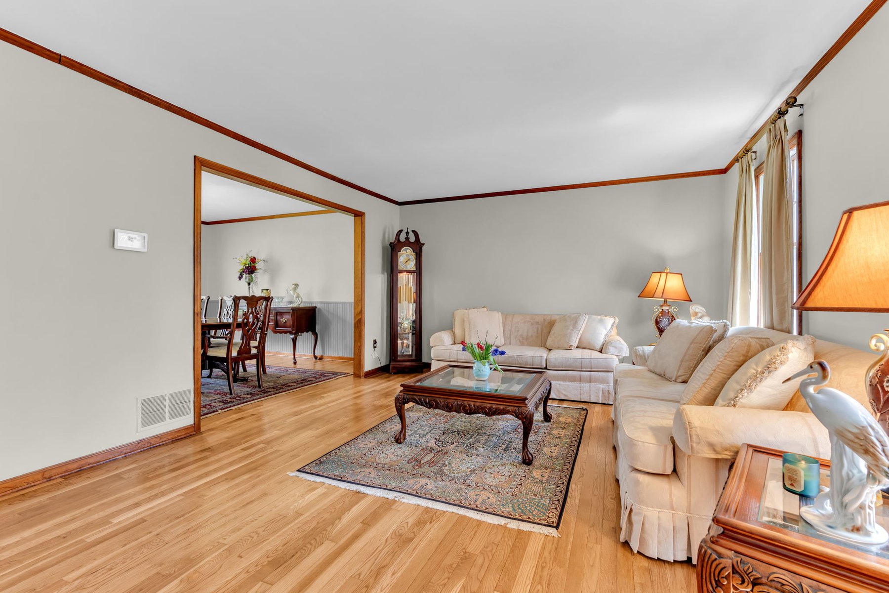  Spacious Middletown Colonial with Updates - 物件實景