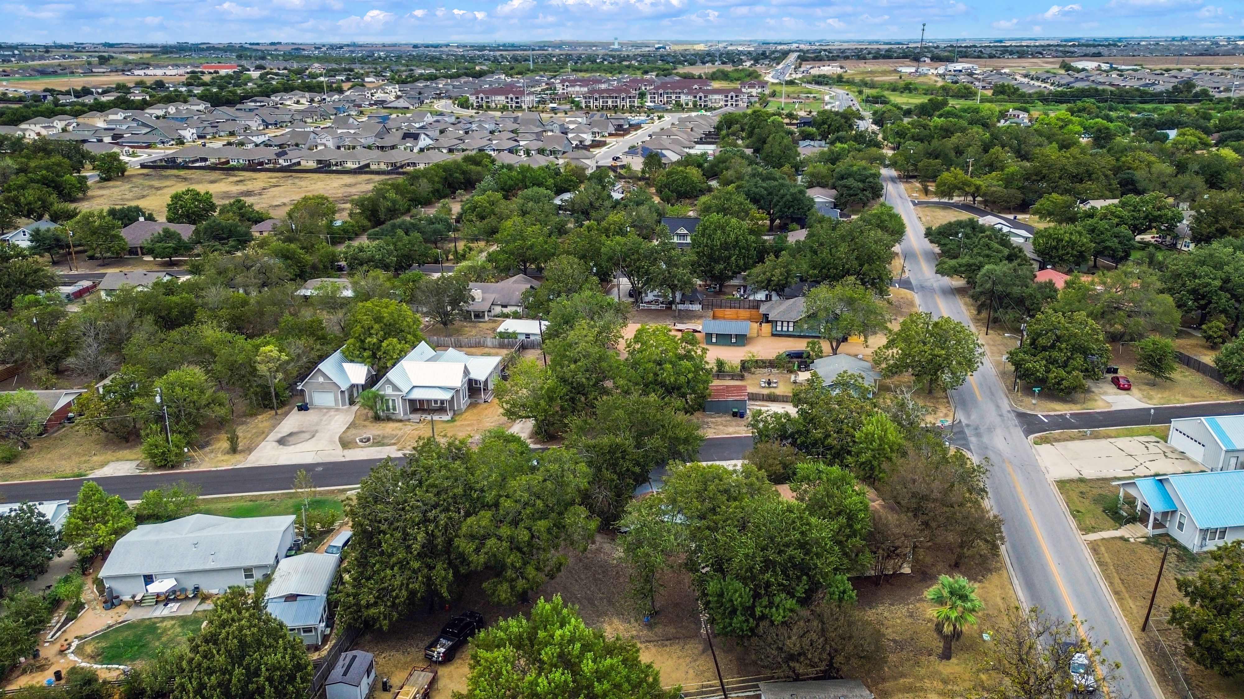  Downtown Hutto Development Opportunity .50 acre 1660, Hutto, TX 78634 - 物件實景