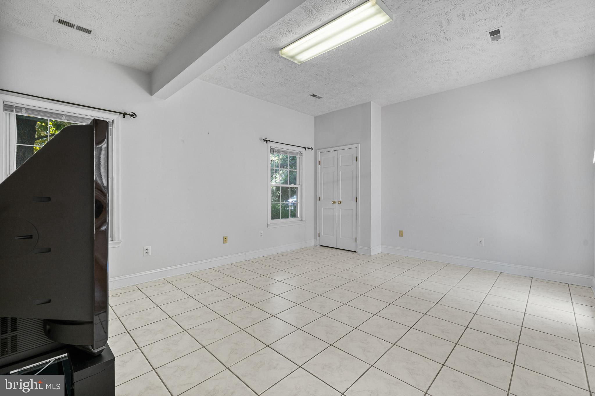 Issue, Maryland, 20645, United States, 5 Bedrooms Bedrooms, ,5 BathroomsBathrooms,Residential,For Sale,1912917