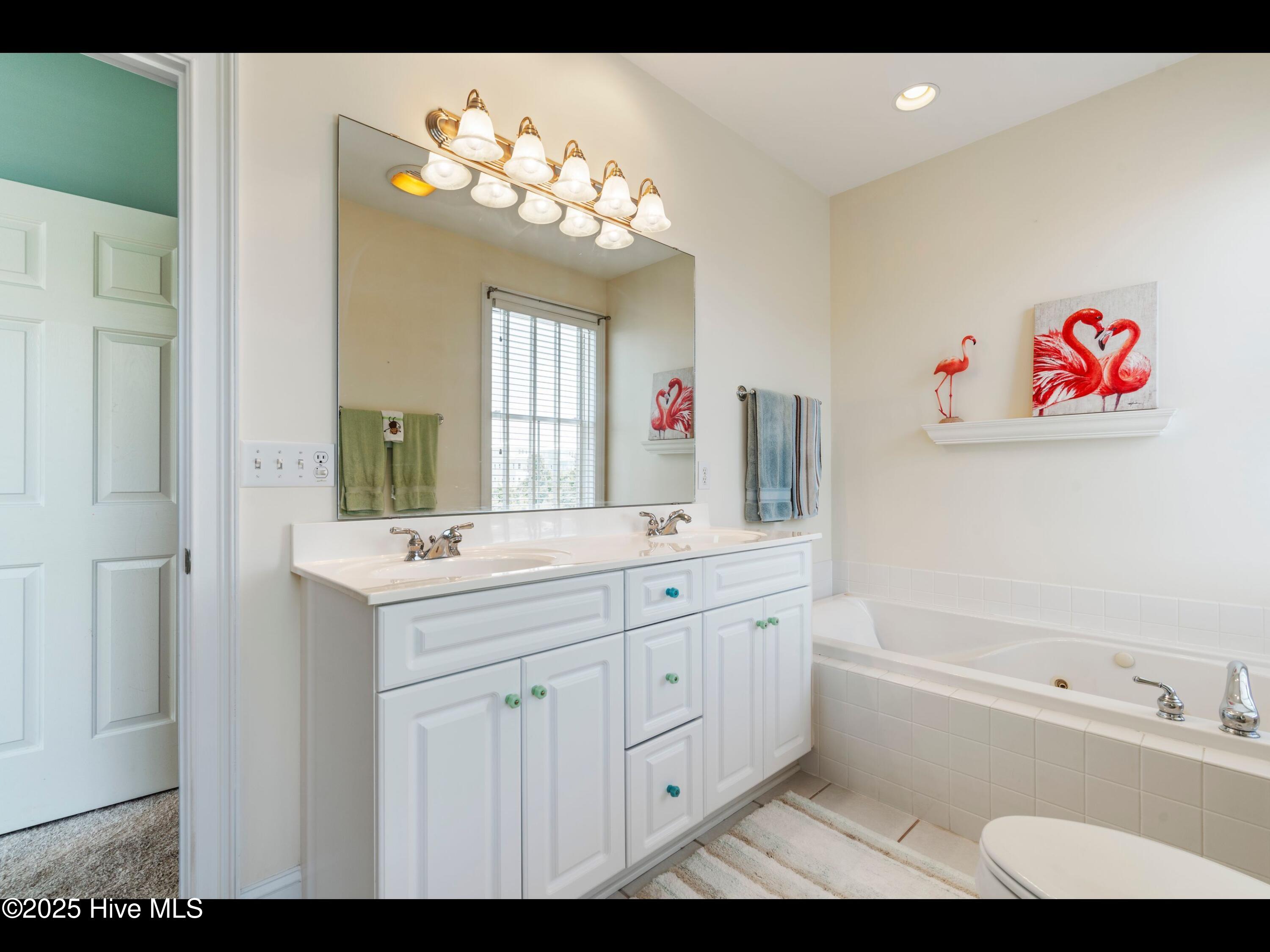 Carolina Beach, North Carolina, 28428, United States, 3 Bedrooms Bedrooms, ,3 BathroomsBathrooms,Residential,For Sale,1846629