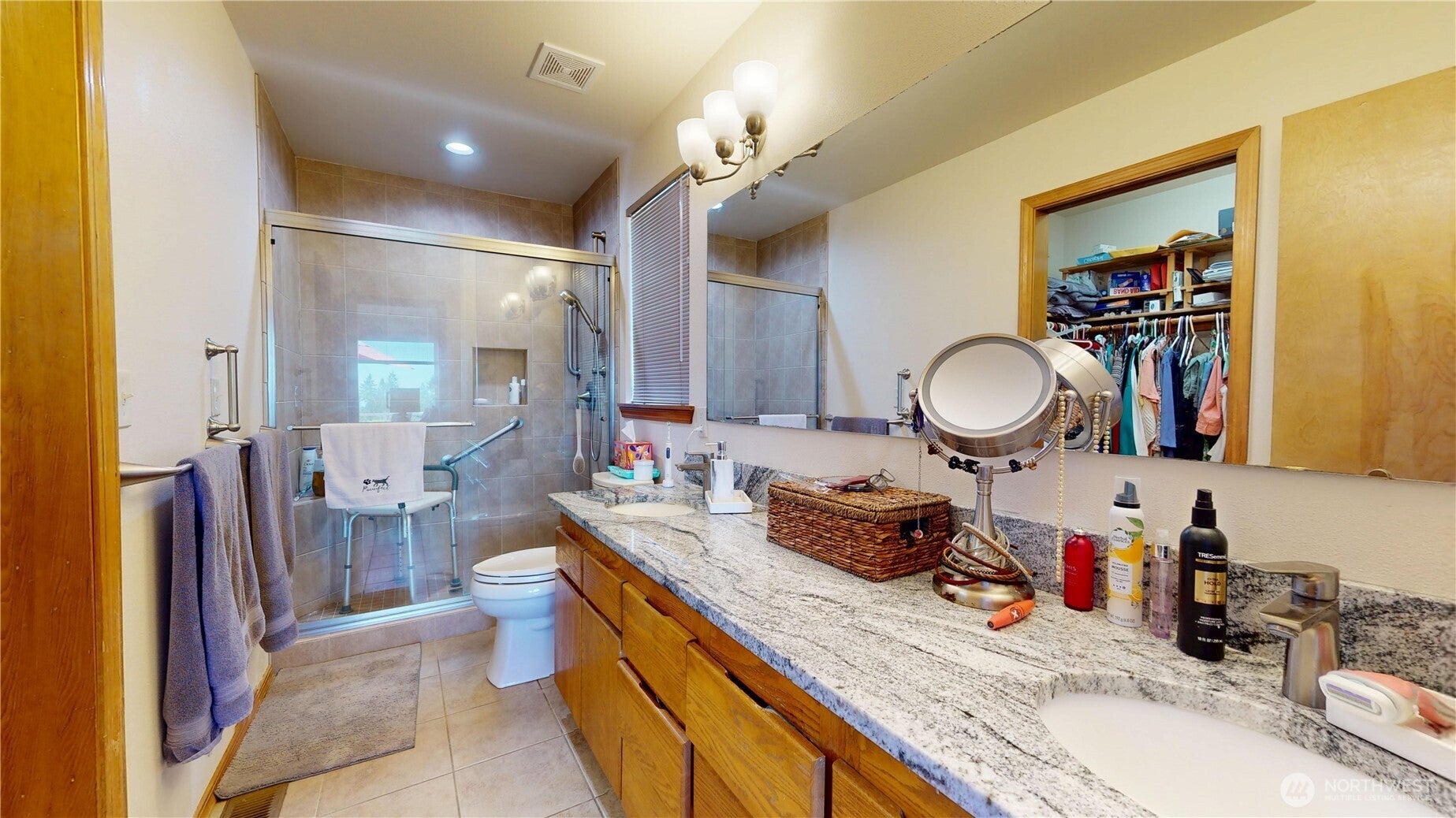 Port Orchard, Washington, 98366, United States, 3 Bedrooms Bedrooms, ,3 BathroomsBathrooms,Residential,For Sale,1907712