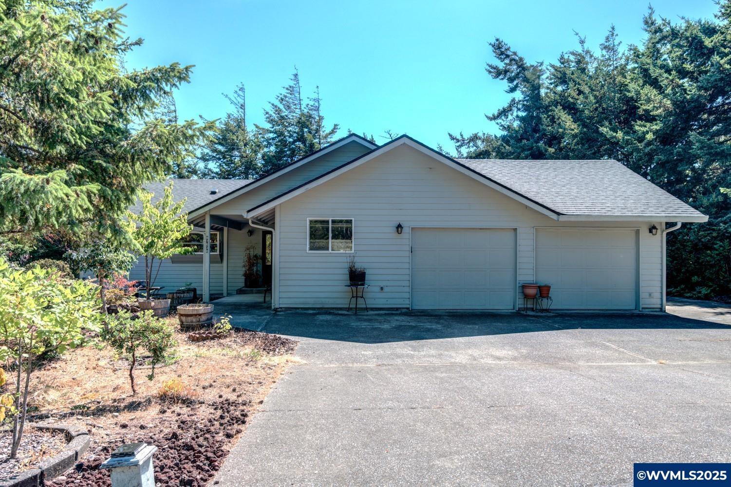 Florence, Oregon, 97439, United States, 3 Bedrooms Bedrooms, ,3 BathroomsBathrooms,Residential,For Sale,1942311