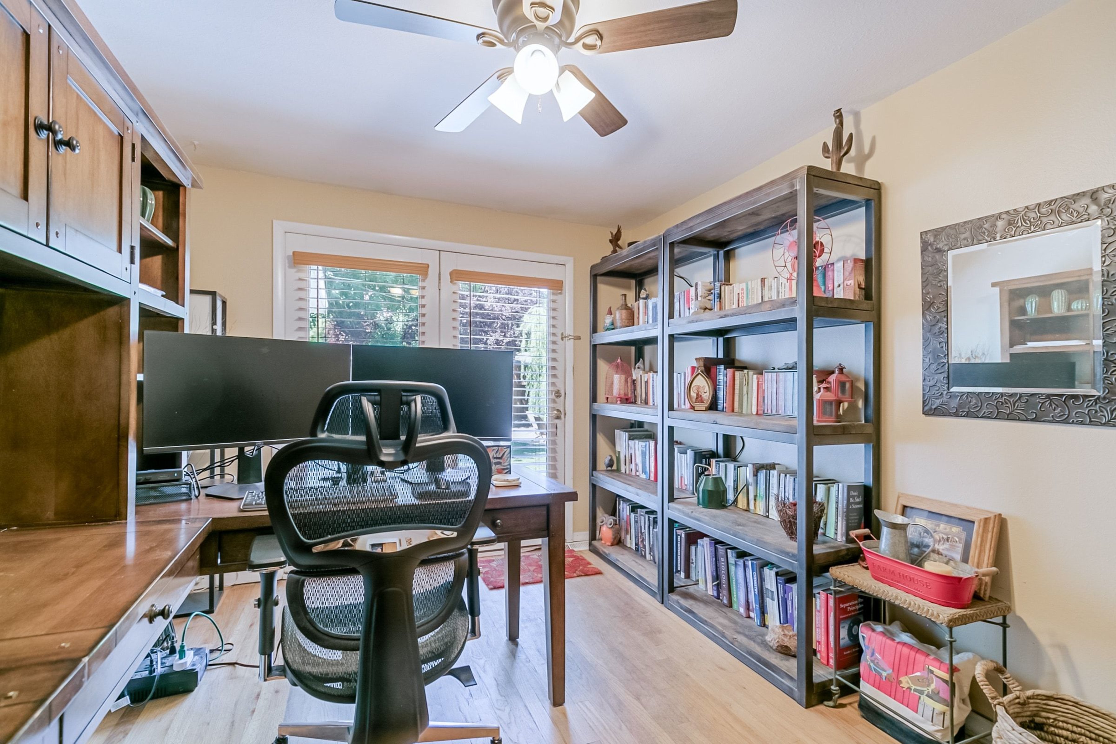  Parklike Yard, 3 Bedroom 1.5 Bath Home - 物件實景