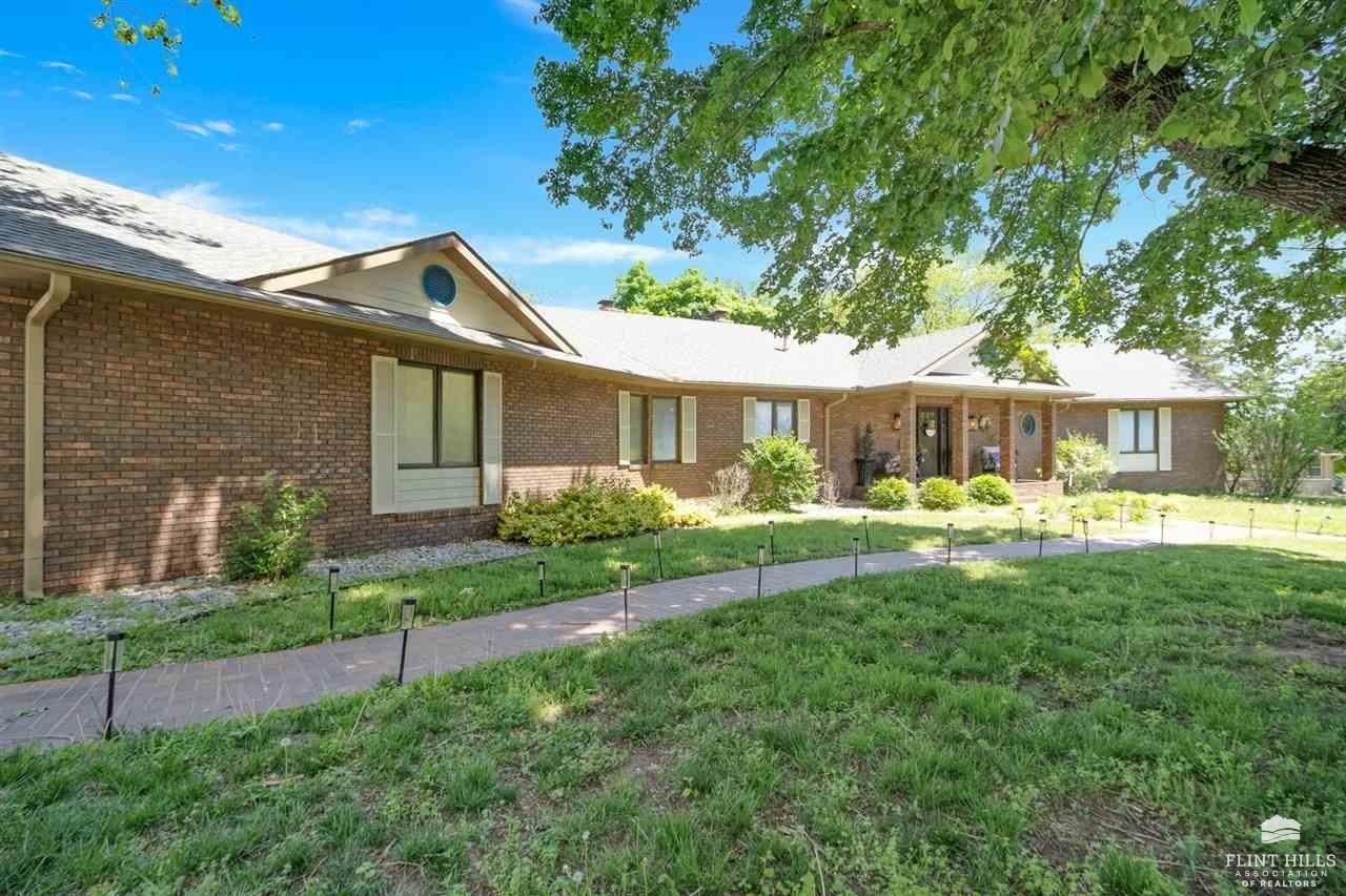 Junction City, Kansas, 66441, United States, 4 Bedrooms Bedrooms, ,4 BathroomsBathrooms,Residential,For Sale,1805372