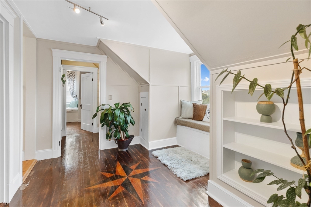 Malden, Massachusetts, 02148, United States, 5 Bedrooms Bedrooms, ,5 BathroomsBathrooms,Residential,For Sale,1984195