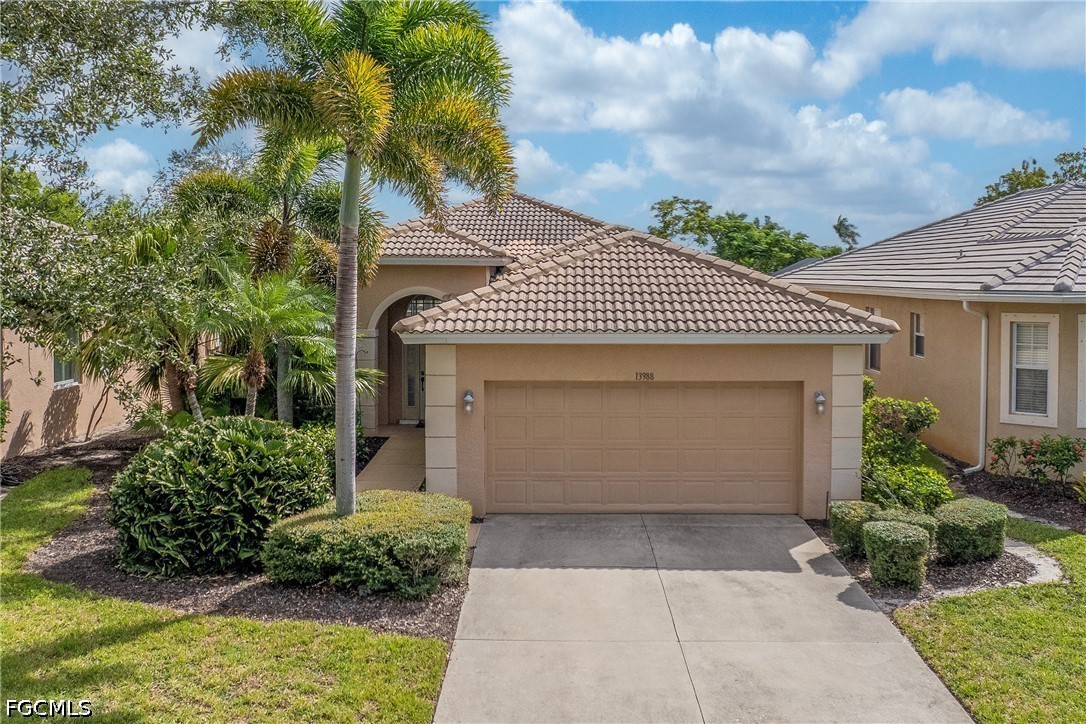 Village Creek Dr, Fort Myers, FL 33908
