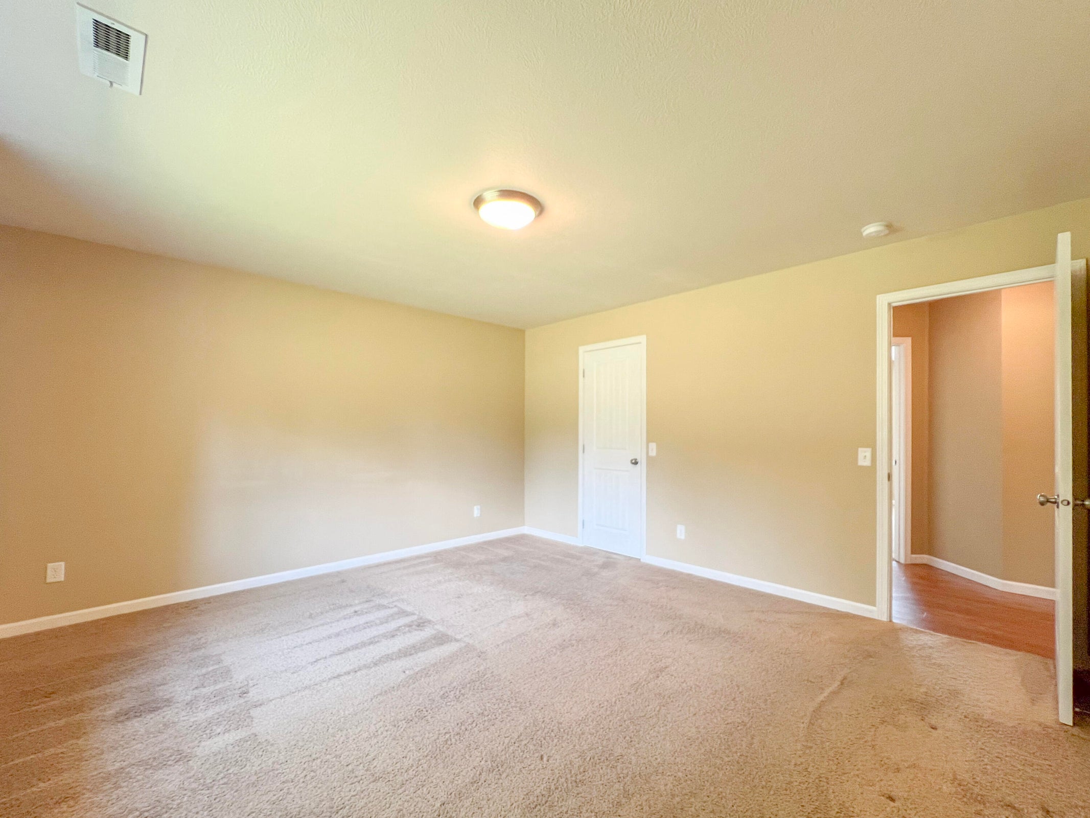 Colville, Washington, 99114, United States, 3 Bedrooms Bedrooms, ,2 BathroomsBathrooms,Residential,For Sale,1928026