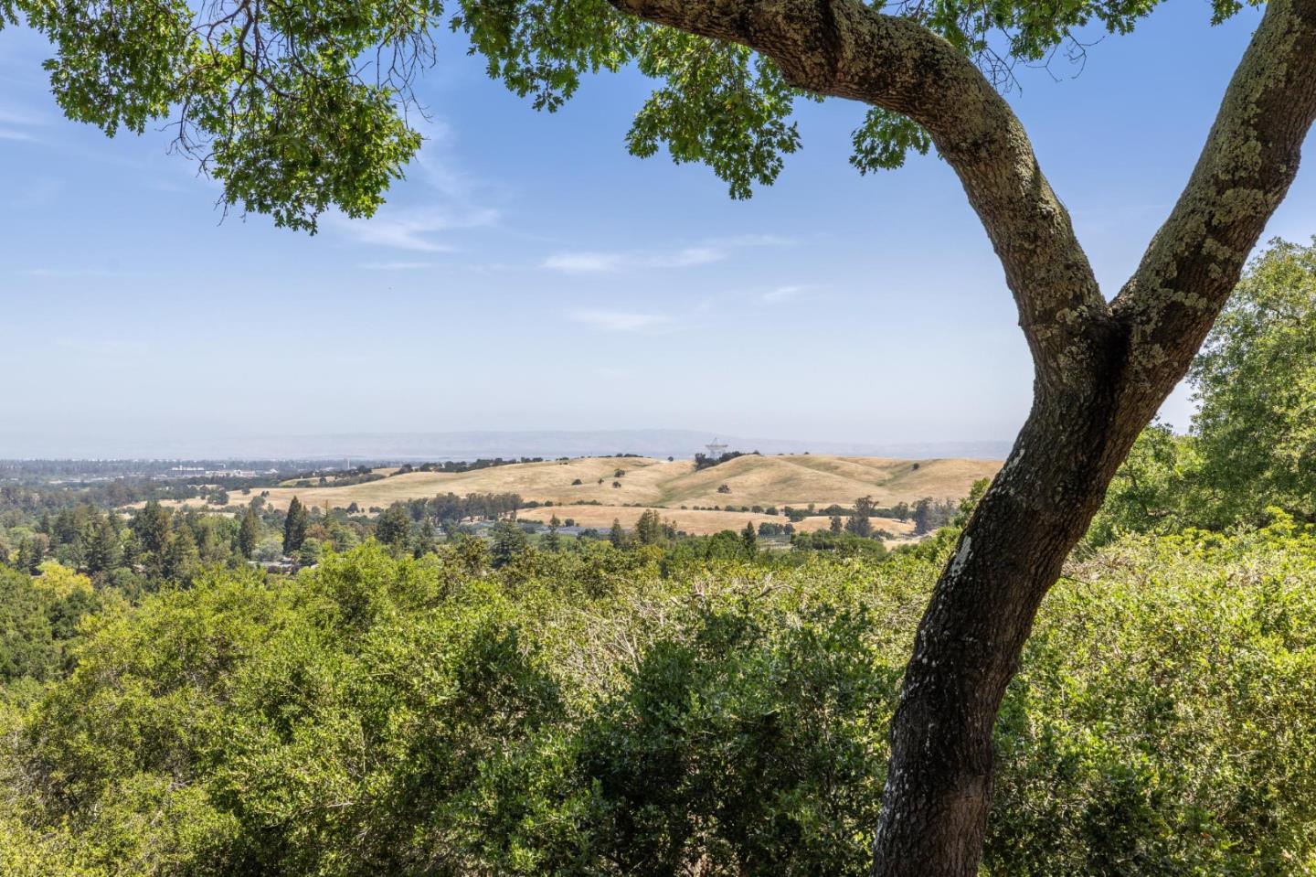Portola Valley, California, 94028, United States, 6 Bedrooms Bedrooms, ,6 BathroomsBathrooms,Residential,For Sale,1917996