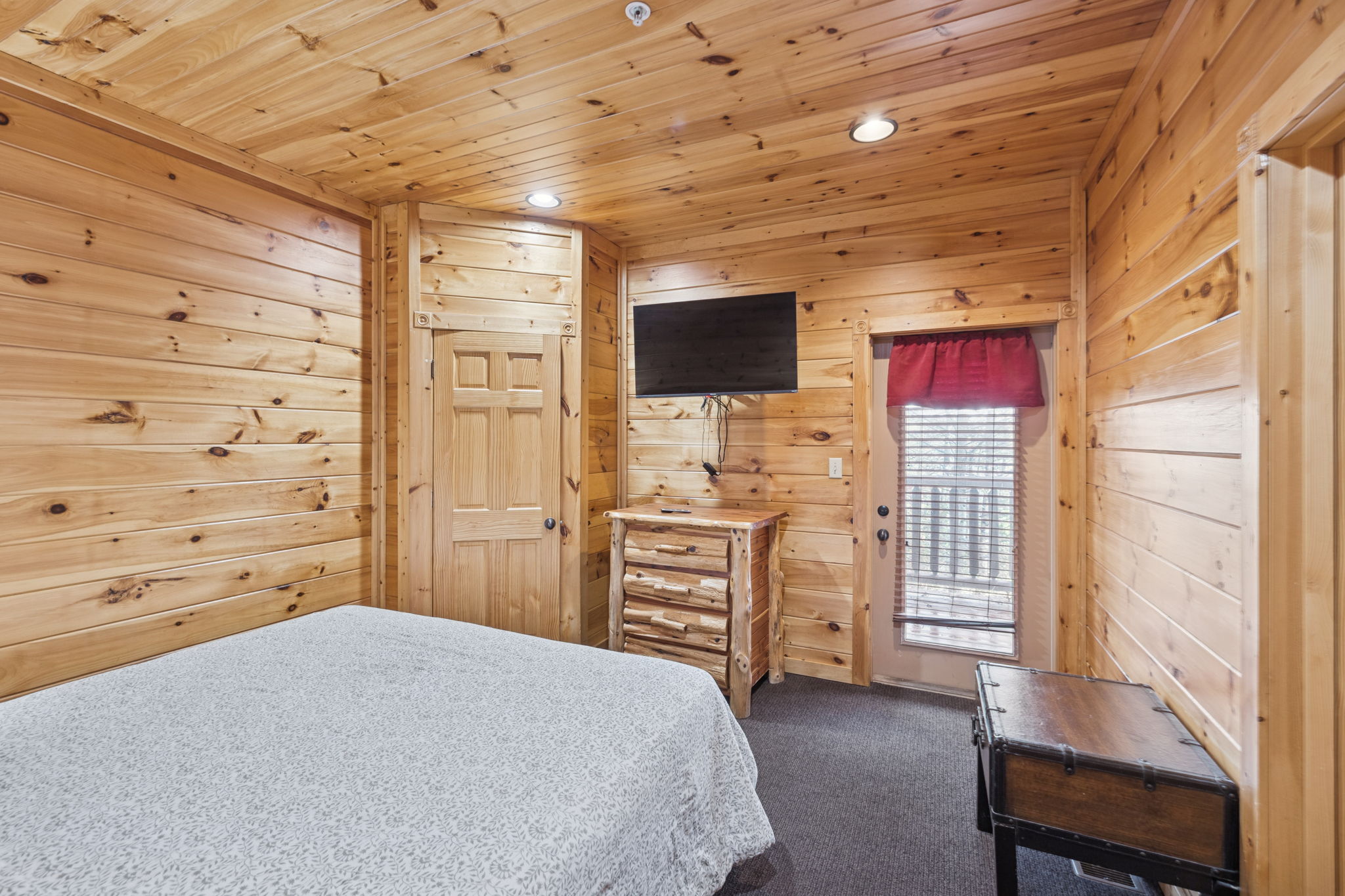 Gatlinburg, Tennessee, 37738, United States, 9 Bedrooms Bedrooms, ,9 BathroomsBathrooms,Residential,For Sale,1996380