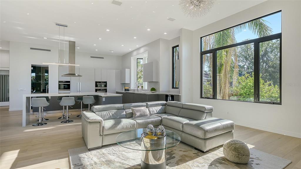 Sarasota, Florida, 34239, United States, 4 Bedrooms Bedrooms, ,7 BathroomsBathrooms,Residential,For Sale,1759750