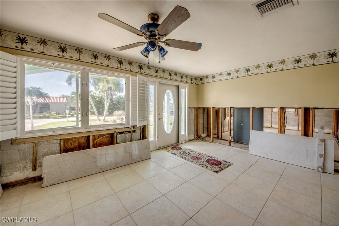 Matlacha, Florida, 33993, United States, 2 Bedrooms Bedrooms, ,2 BathroomsBathrooms,Residential,For Sale,1980106