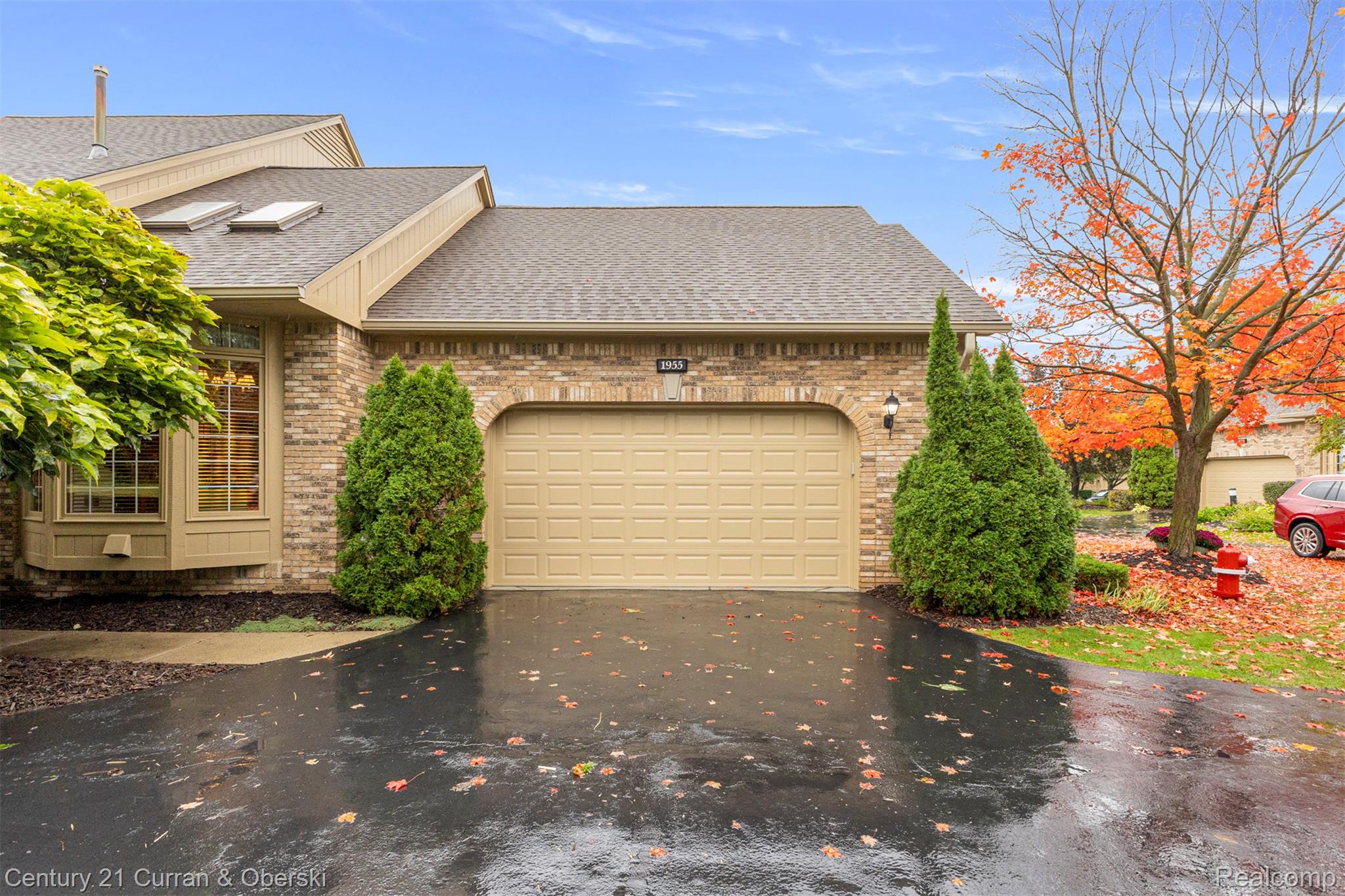 Shelby Charter Township, Michigan, 48316, United States, 2 Bedrooms Bedrooms, ,4 BathroomsBathrooms,Residential,For Sale,1977088