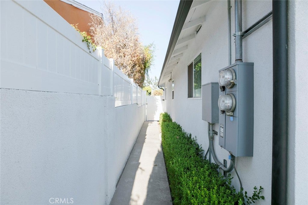 Valley Glen, California, 91405, United States, 3 Bedrooms Bedrooms, ,3 BathroomsBathrooms,Residential,For Sale,1938846