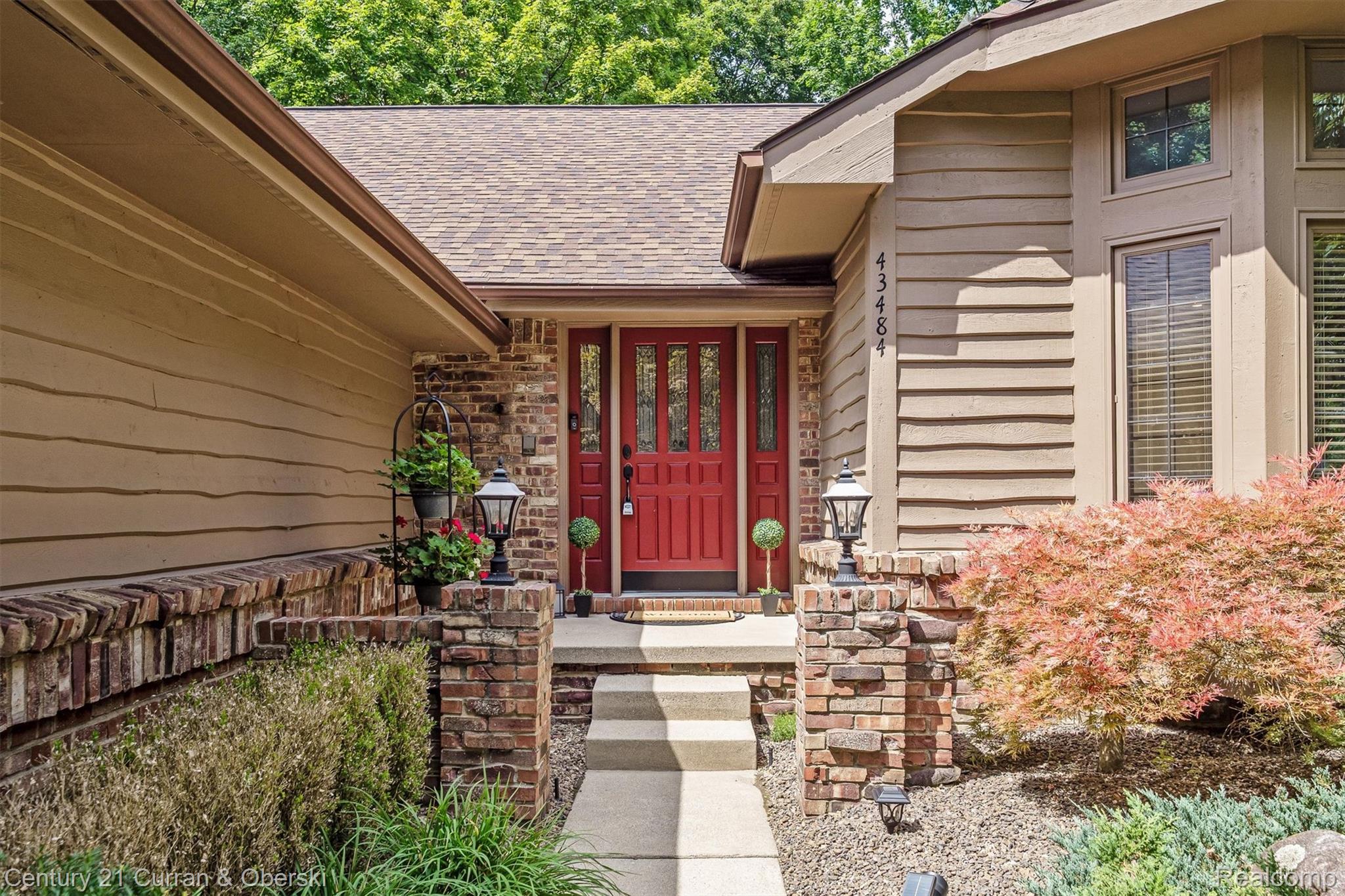 Northville, Michigan, 48167, United States, 4 Bedrooms Bedrooms, ,4 BathroomsBathrooms,Residential,For Sale,1923086