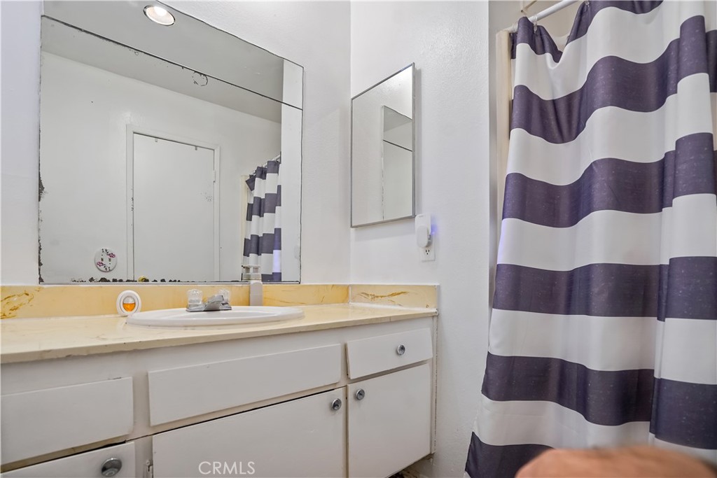 West Hills, California, 91307, United States, ,Residential,For Sale,1999055