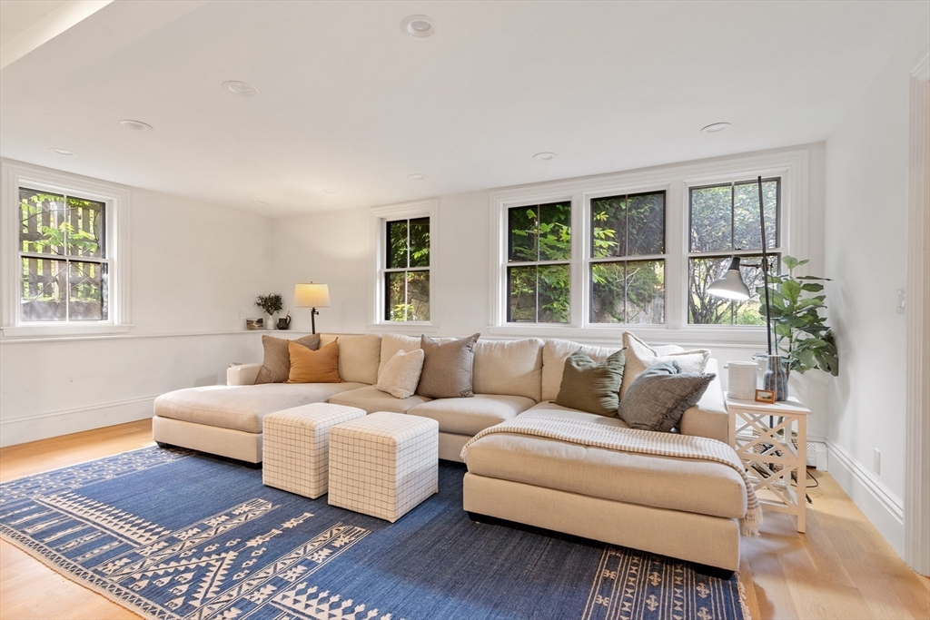 Belmont, Massachusetts, 02478, United States, 7 Bedrooms Bedrooms, ,5 BathroomsBathrooms,Residential,For Sale,1838379