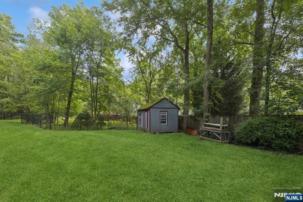 Hillsdale, New Jersey, 07642, United States, 5 Bedrooms Bedrooms, ,3 BathroomsBathrooms,Residential,For Sale,1885332