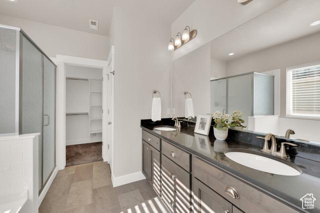 Syracuse, Utah, 84075, United States, 4 Bedrooms Bedrooms, ,3 BathroomsBathrooms,Residential,For Sale,1928741