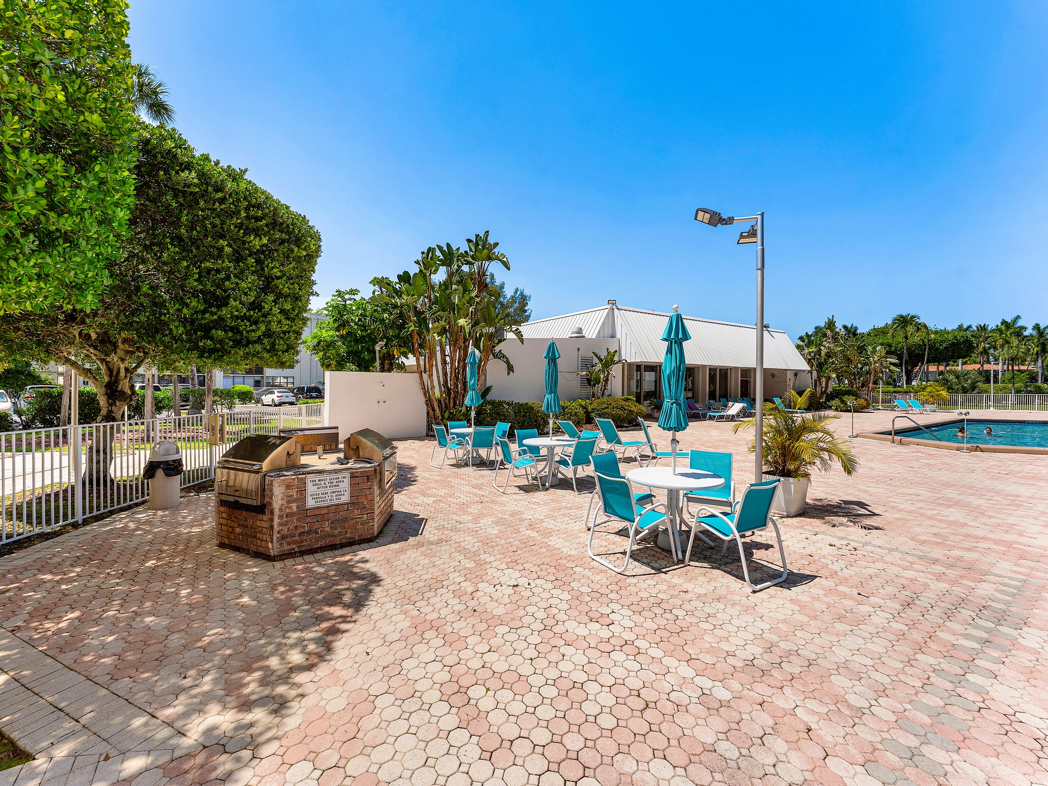  20500 W Country Club Drive, Aventura, FL, 33180 - 物件實景