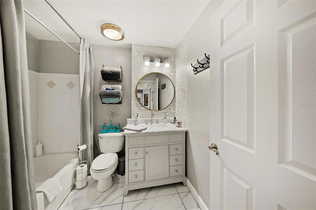Sarasota, Florida, 34236, United States, 2 Bedrooms Bedrooms, ,2 BathroomsBathrooms,Residential,For Sale,1737963