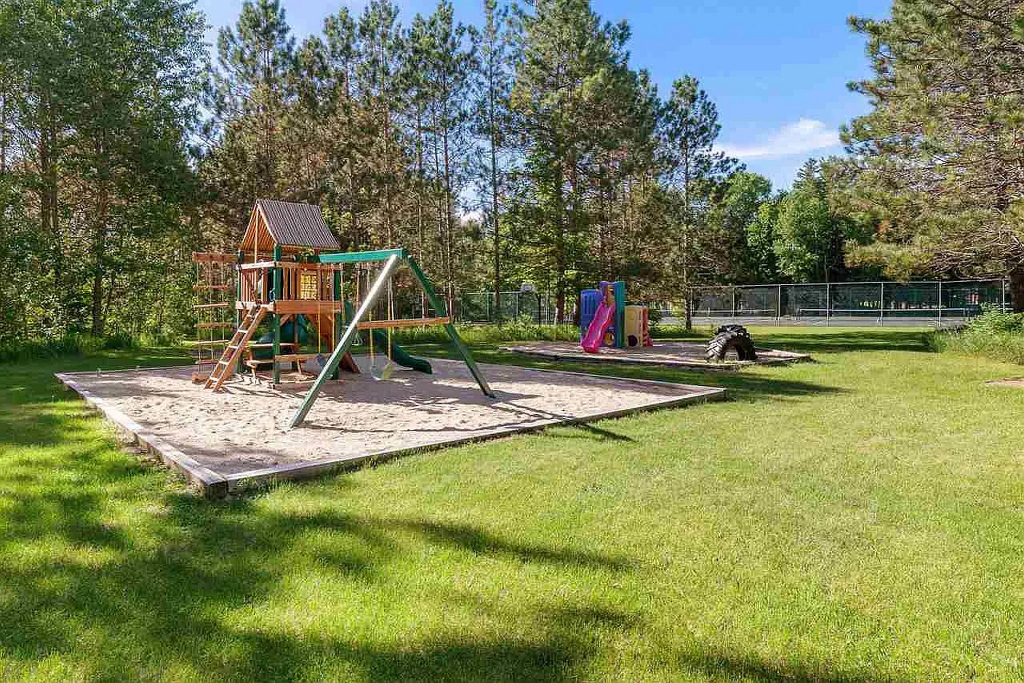  Trout Creek Condo - 物件實景