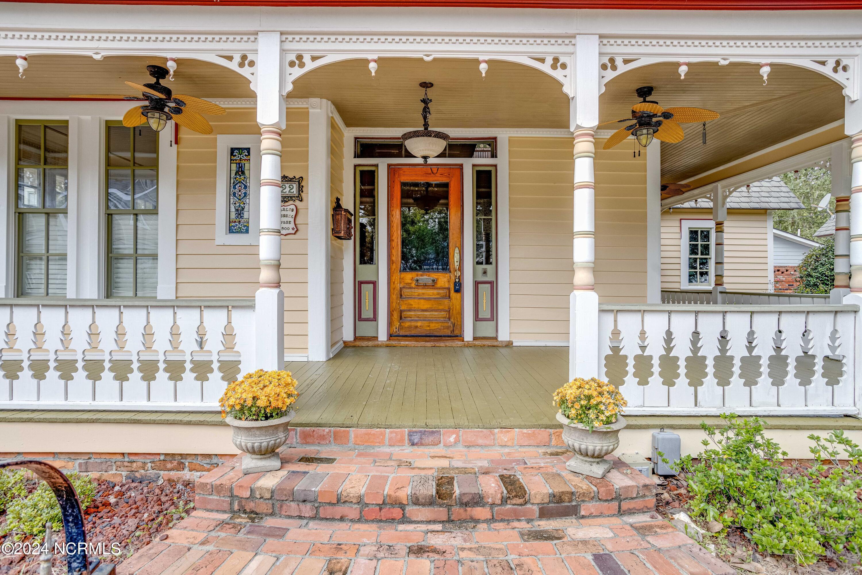 122 S Academy Street, Washington, North Carolina, 27889, United States, 3 Bedrooms Bedrooms, ,4 BathroomsBathrooms,Residential,For Sale,122 S Academy Street,1639244