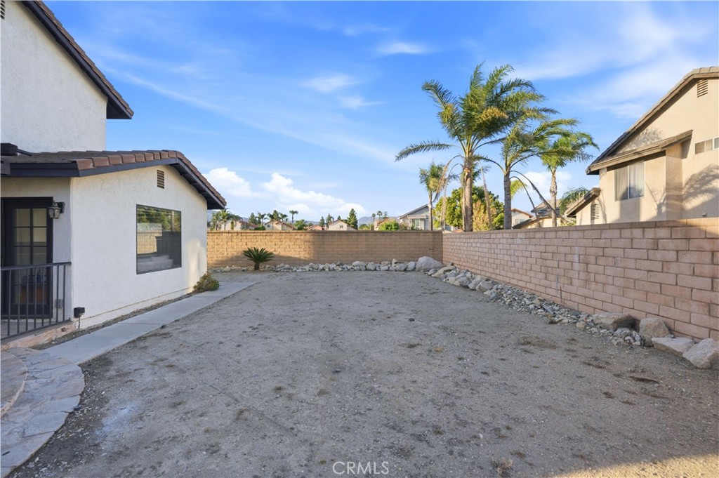Fontana, California, 92336, United States, 3 Bedrooms Bedrooms, ,2 BathroomsBathrooms,Residential,For Sale,2028029