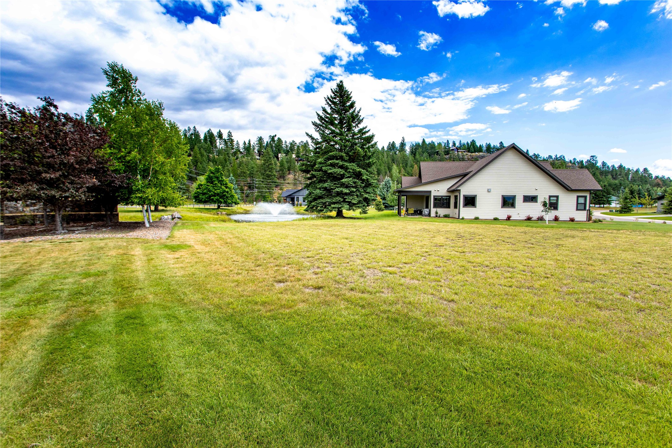  1001 Lake Pointe Drive - 物件實景