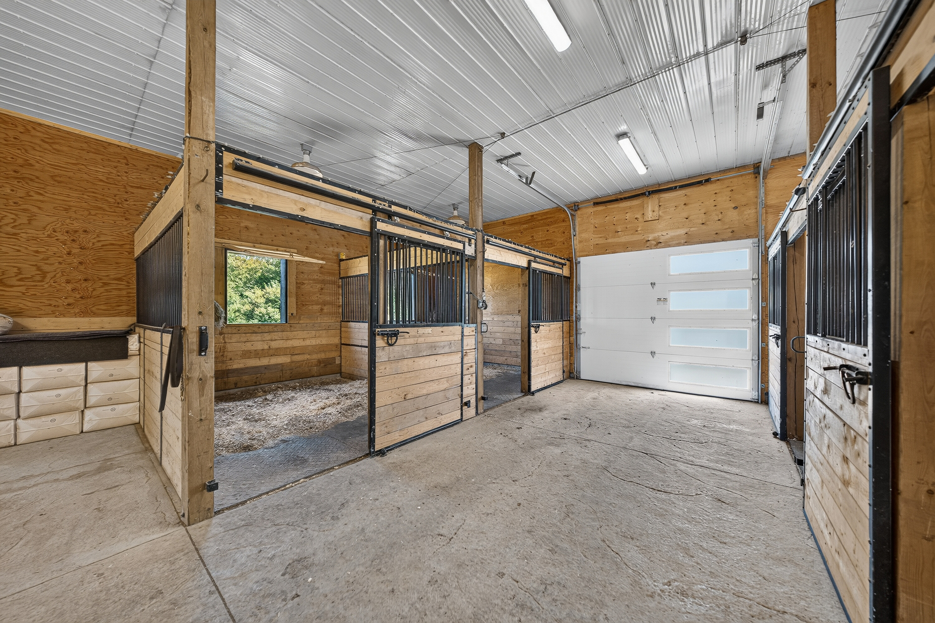  Custom-Built Country Estate - 物件實景