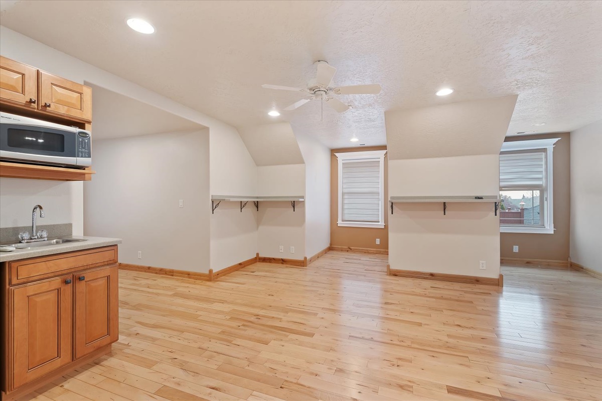 Mountain Home, Idaho, 83647, United States, 4 Bedrooms Bedrooms, ,5 BathroomsBathrooms,Residential,For Sale,1978242