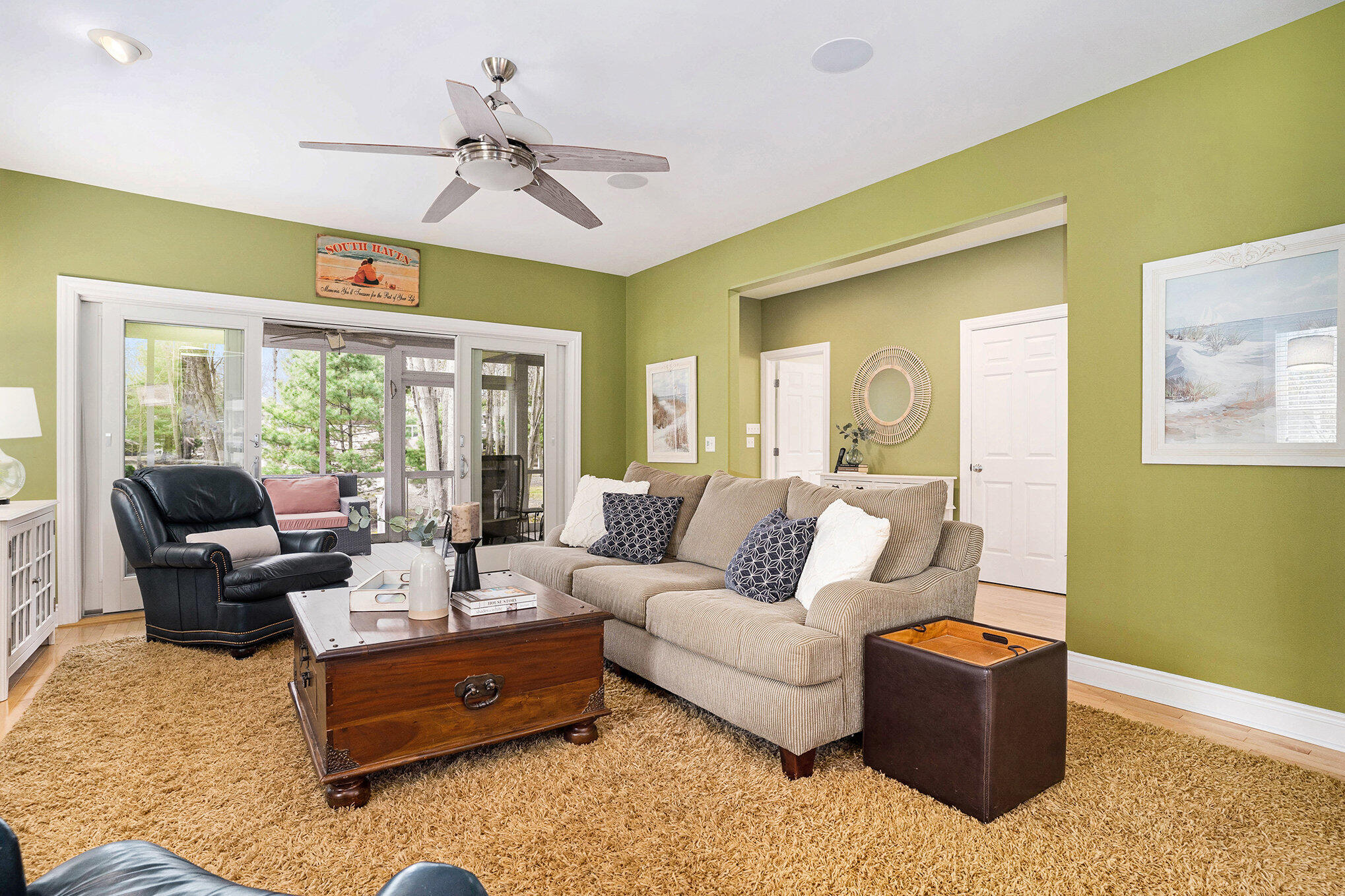 South Haven, Michigan, 49090, United States, 4 Bedrooms Bedrooms, ,4 BathroomsBathrooms,Residential,For Sale,1945011