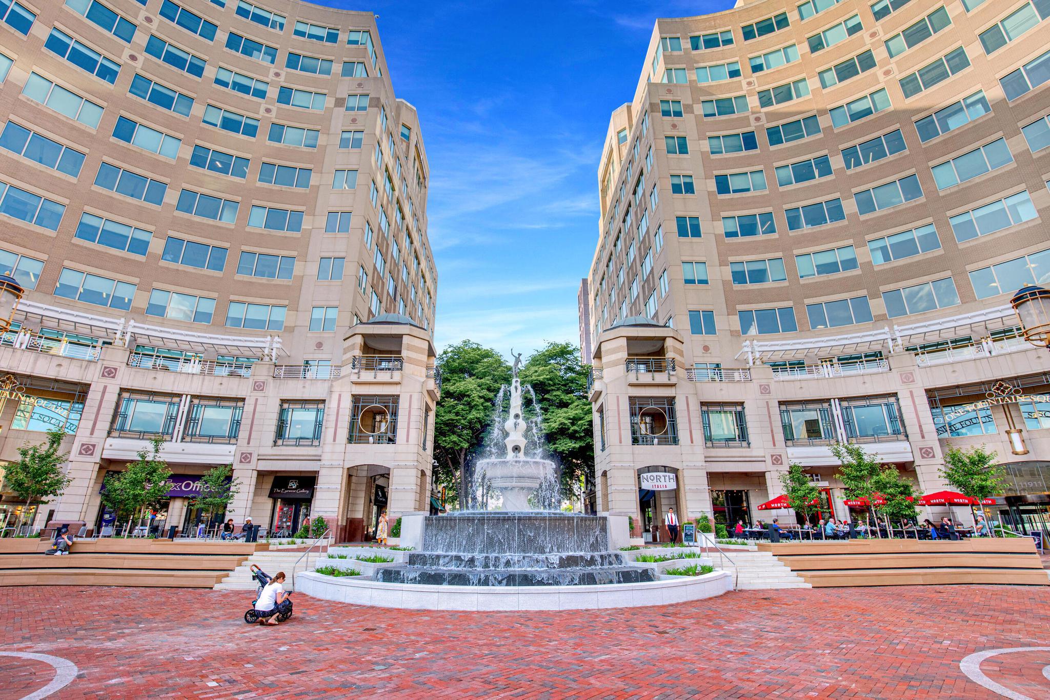  12000 Market Street, Reston, VA, 20190 - 物件實景