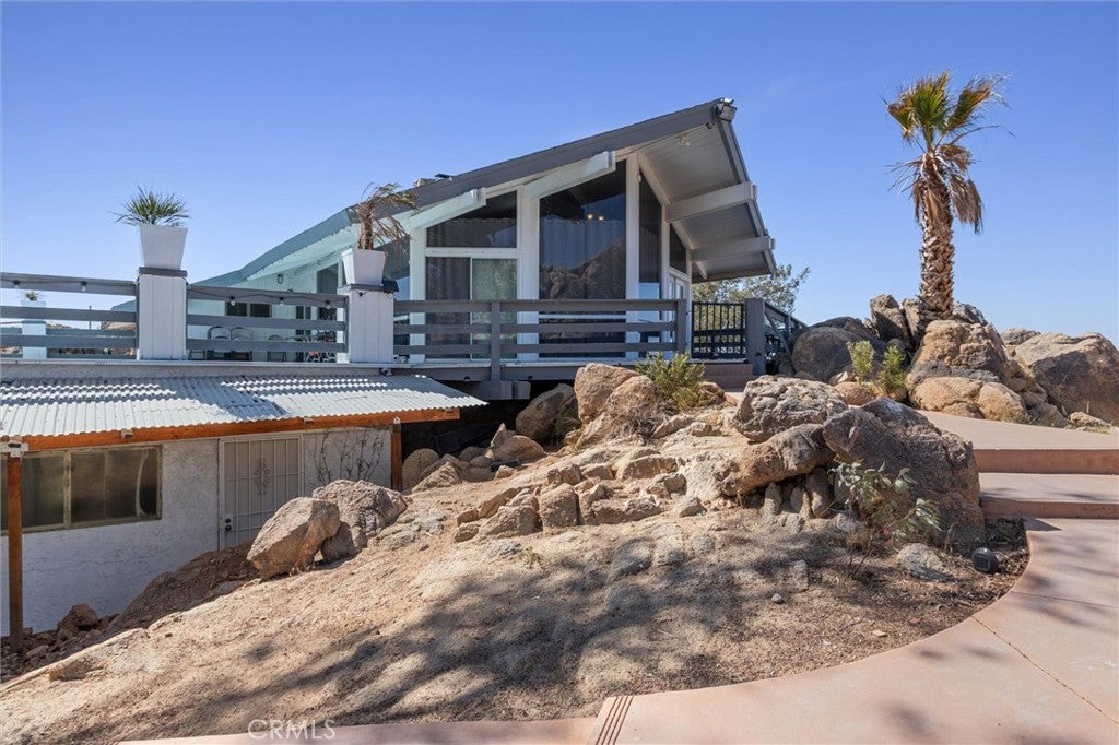 Palmdale, California, 93591, United States, 4 Bedrooms Bedrooms, ,1 BathroomBathrooms,Residential,For Sale,1940534